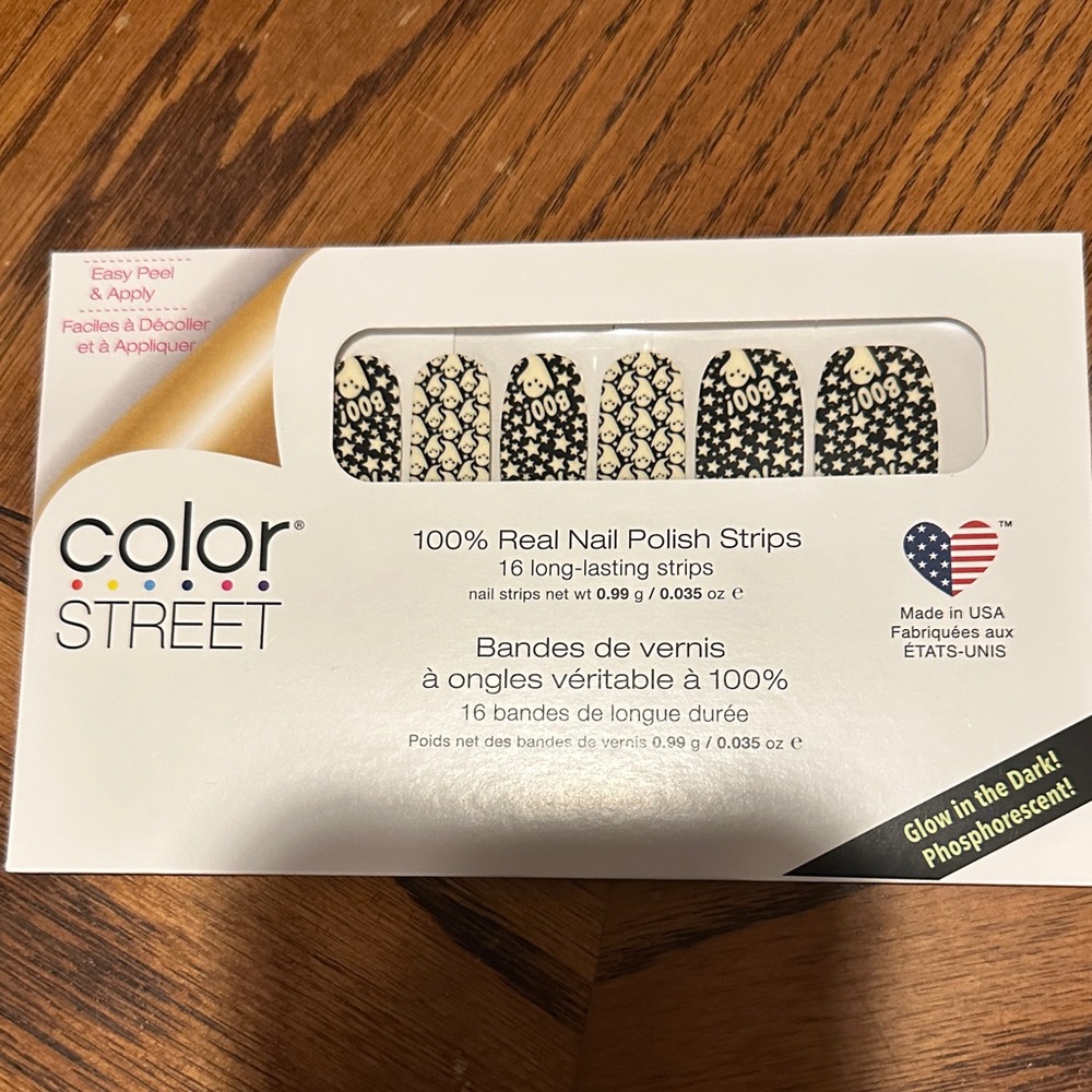 Color Street Black and White Nail Strips with Glow Effect